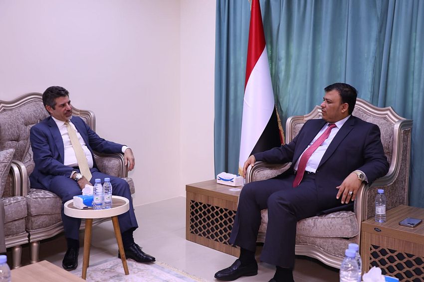 عضو مجلس القيادة الدكتور عبدالله العليمي يلتقي السفير الأمريكي لدى اليمن