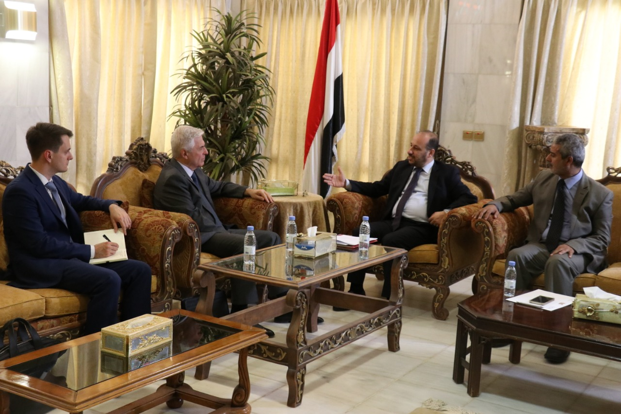 الوزير العوج يبحث مع السفير الروسي اعادة تفعيل اللجنة الاقتصادية المشتركة