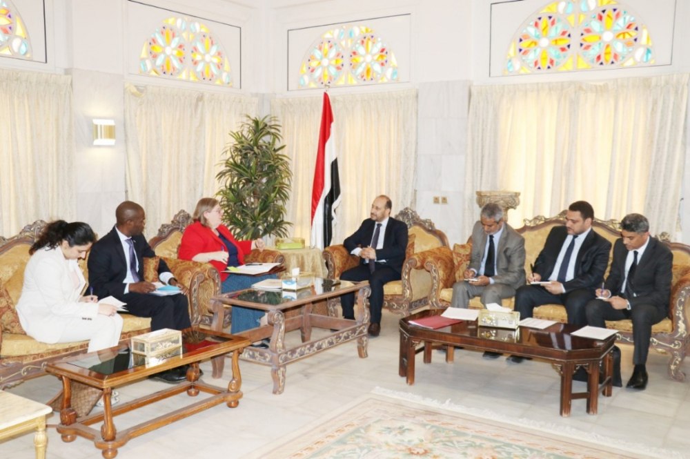 وزير التخطيط والتعاون الدولي يلتقي المدير القطري لوكالة التنمية الامريكية