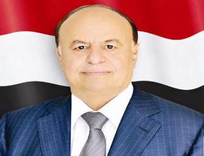 رئيس الجمهورية يشيد بالمواقف البطولية لأبناء مأرب وإقليم سبأ في الدفاع عن الثورة والجمهورية