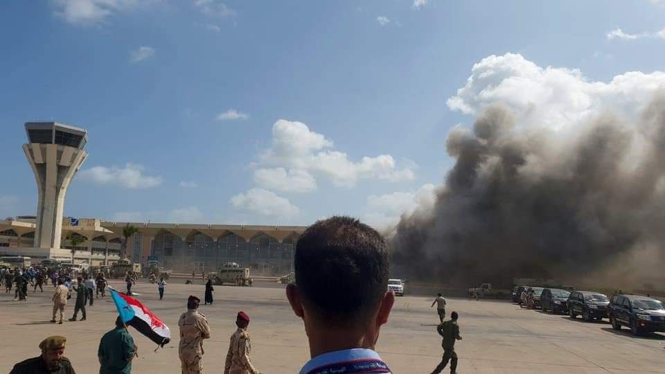 مندوب اليمن لدى الأمم المتحدة: الهجوم الذي استهدف الحكومة في مطار عدن الدولي يعد عملًا إرهابيا