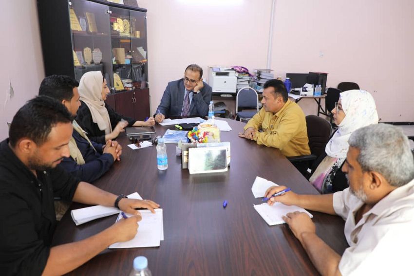 وزير الصحة يلتقي فريق من منظمة يمن ايد