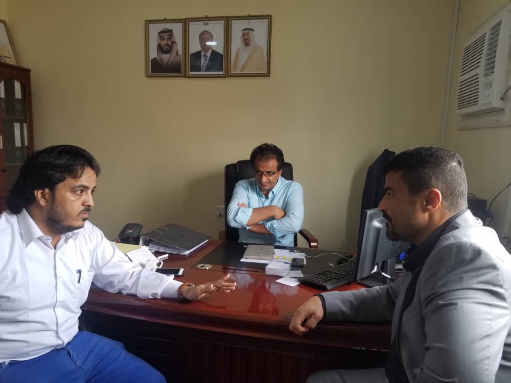 المحافظ سالمين يؤكد أن الالتزام بالتسديد ضمان لاصلاح الشبكة والمحطات واستمرار لمنحة المشتقات النفطية