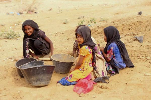 قناص حوثي يردي طفلاً أثناء لعبه بالقرب من منزله في حيس بالحديدة