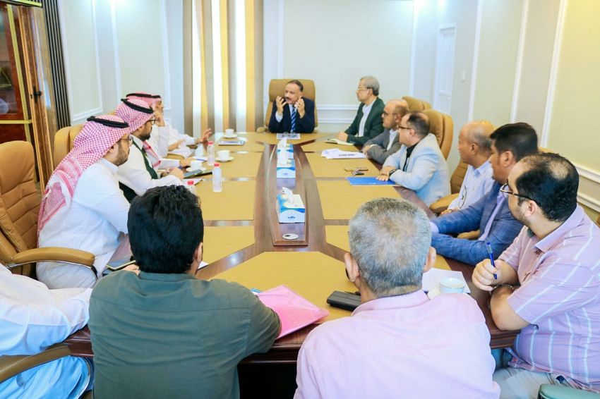 وزير النقل يناقش مع البرنامج السعودي تقييم اوضاع مطار عدن الدولي ومراحل إعادة تأهيله