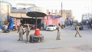 البداية من محافظة المهرة ... آلية سعودية جديدة لصرف مرتبات الجيش تنال استحسان الجميع وتعزز مكانة وتواجد الشرعية