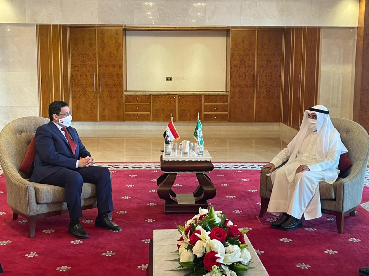 بن مبارك والحجرف يبحثان التعاون بين اليمن ودول مجلس التعاون الخليجي
