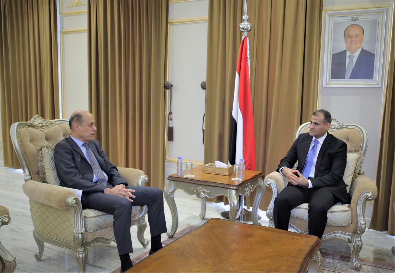 الحكومة تؤكد حرصها على إطلاق جميع الأسرى والمعتقلين وفق مبدأ "الكل مقابل الكل" 