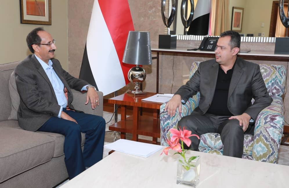 رئيس الوزراء يؤكد اهتمام الحكومة على دعم الجالية اليمنية في المغرب