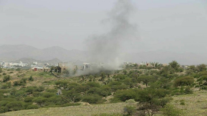 استشهاد طفل وشقيقة واصابة اخرين بقذيفة حوثية غربي تعز