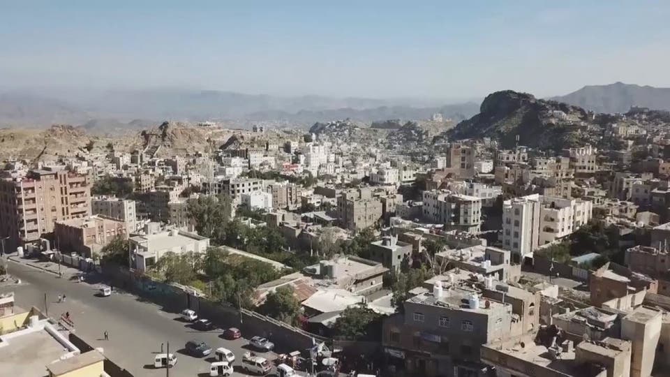 تعز.. مقتل 3 مدنيين بقصف حوثي شرق المدينة