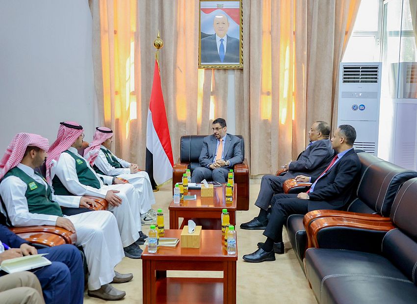 رئيس الوزراء يستقبل مدير مكتب البرنامج السعودي لتنمية واعمار اليمن في عدن