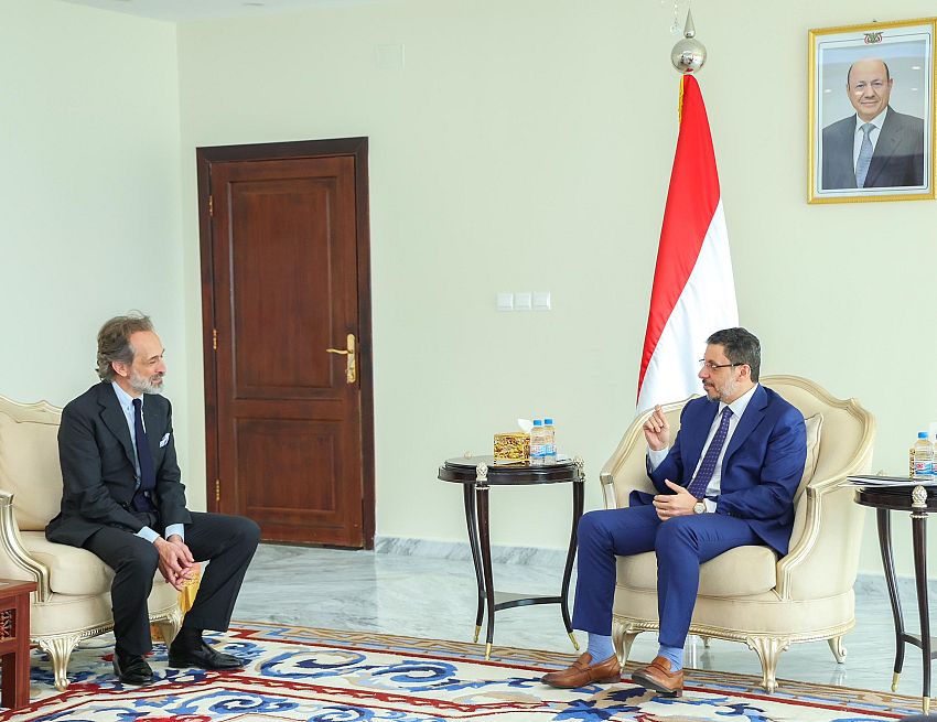 رئيس الوزراء يؤكد الحرص على تسهيل عمل المنظمات الإنسانية ووصول المساعدات الى جميع المناطق اليمنية