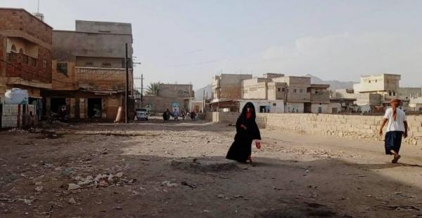مليشيا الحوثي تستهدف الأحياء السكنية جنوب الحديدة بالأسلحة الثقيلة