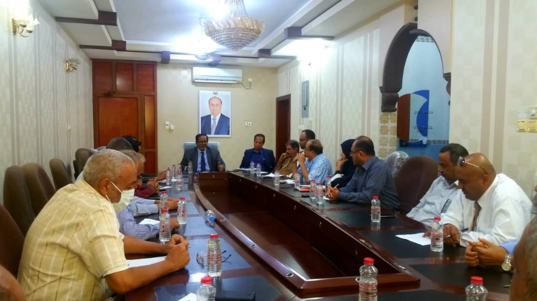 رئيس الهيئة العامة للطيران المدني والأرصاد يترأس اجتماعا للوكلاء المساعدين ومدراء العموم  في ديوان الهيئه بـ عدن 
