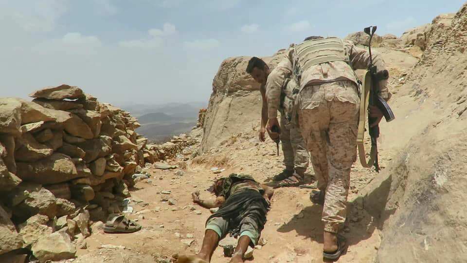القوات المشتركة تعلن سيطرتها بالكامل على قعطبة و فرار جماعي لمليشيا الحوثي