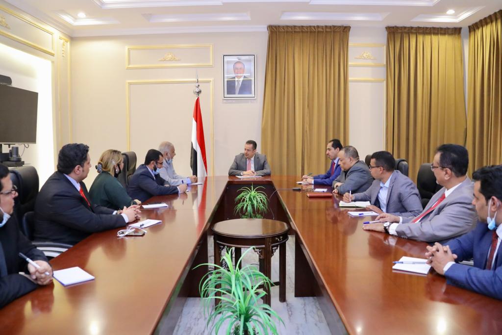 رئيس الوزراء المكلف يلتقي عدد من المكونات الجنوبية ضمن مشاورات تشكيل الحكومة الجديدة