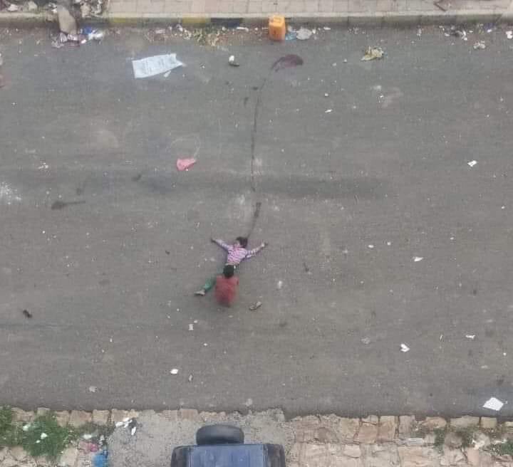 «طفلة الماء» شاهدة على جرائم الحوثي.. تفاصيل يرويها الأخ والعم