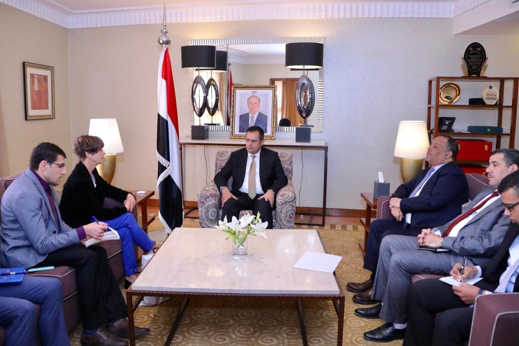 رئيس الوزراء: التدخلات الإيرانية تطيل أمد الصراع وتقف عائق أمام السلام