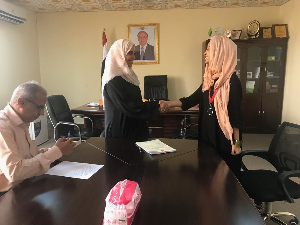 الوزيرة الكمال توقع على مشروع انساني بتكلفة 28 مليون دولار