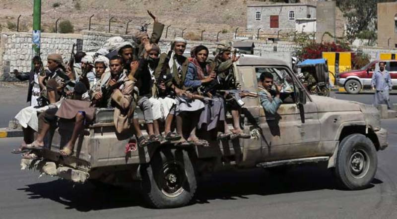البيضاء.. مقتل قيادي حوثي في مواجهات داخلية بمدينة رداع