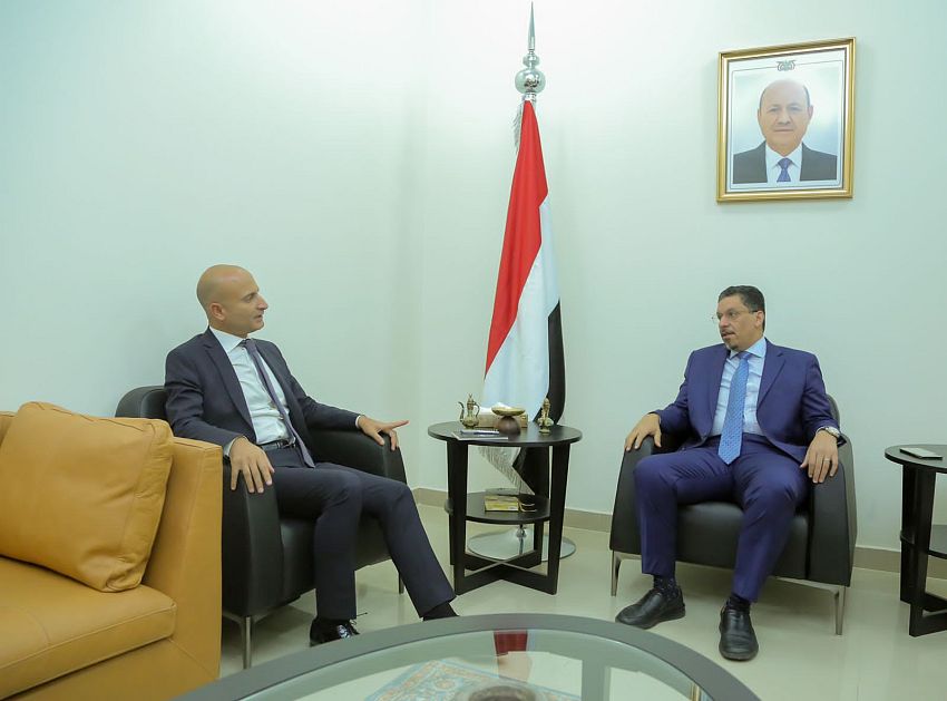 بن مبارك يلتقي السفير الفرنسي لدى اليمن