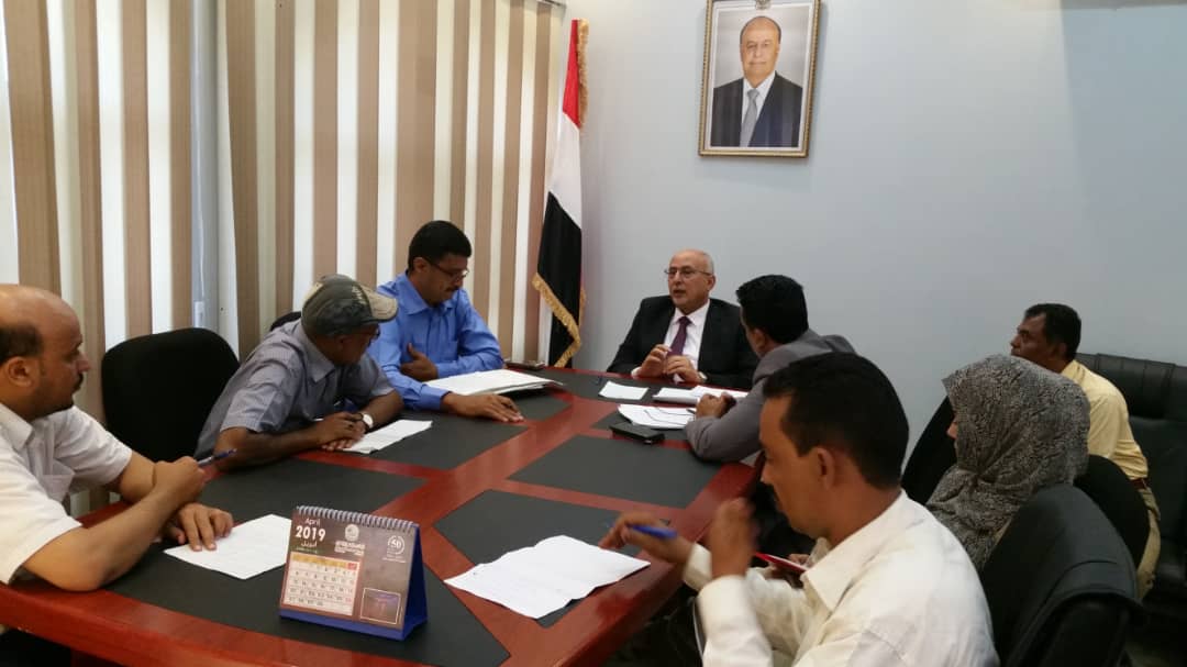 الوزير فتح يؤكد حرص الحكومة على تفعيل أداء السلطات المحلية بالمحافظات