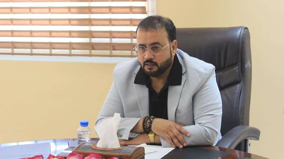 وزير الأشغال يؤكد الحرص على النهوض باداء مؤسسة الطرق في عدن