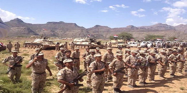 الوكيل بن حبريش يلتقي قيادات المنطقة العسكرية الثانية ويشيد بدورها في إرساء الأمن