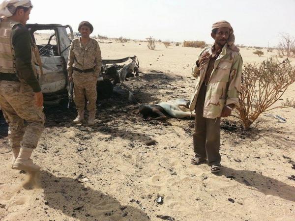طيران التحالف يستهدف آليات وتجمعات حوثية بالأقشع في الجوف