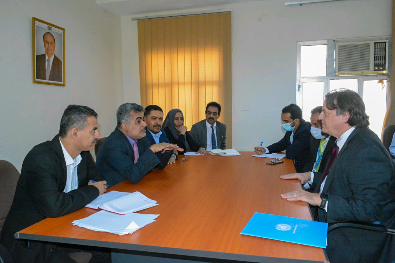 نائب وزير التخطيط يلتقي منسق أمين عام الأمم المتحدة للشؤون الإنسانية