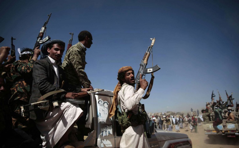 كيف تستفيد مليشيات الحوثي من إطالة أمد الصراع باليمن؟(تقرير) 