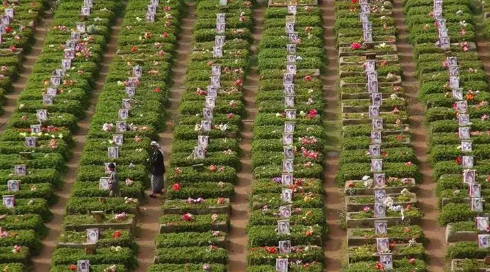 مليشيا الحوثي تشيّع 15 قتيلا من عناصرها شمالي حجة