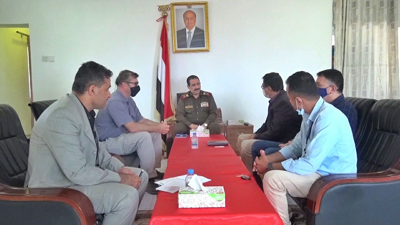 وزير الداخلية يلتقي مدير مكتب الأمن والسلامة التابع للأمم المتحدة