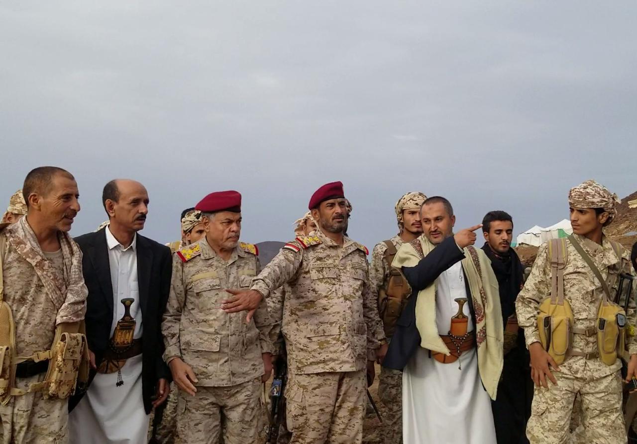 رئيس هيئة الأركان يشيد بالتلاحم الشعبي بين القببيلة اليمنية والجيش الوطني