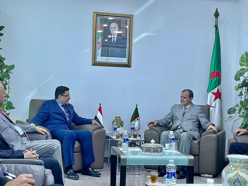 بن  مبارك يلتقي وزير التجارة الجزائري