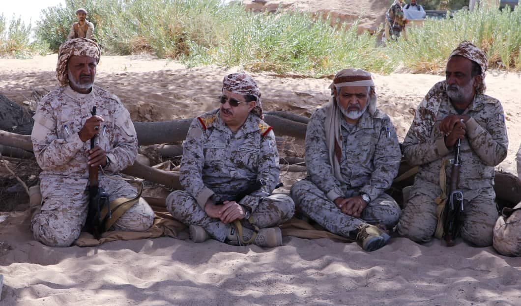 وزير الدفاع يتفقد الوحدات العسكرية بالمنطقة السابعة 