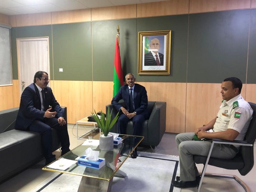 سفير اليمن يبحث مع وزير الدفاع الموريتاني تعزيز التعاون في مجال الدفاع