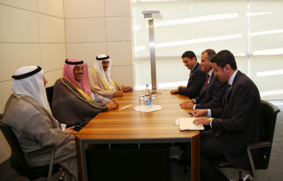 وزير الخارجية يلتقي نائب رئيس الوزراء وزير الخارجية الكويتي ويبحث معه العلاقات الثنائية بين البلدين الشقيقين
