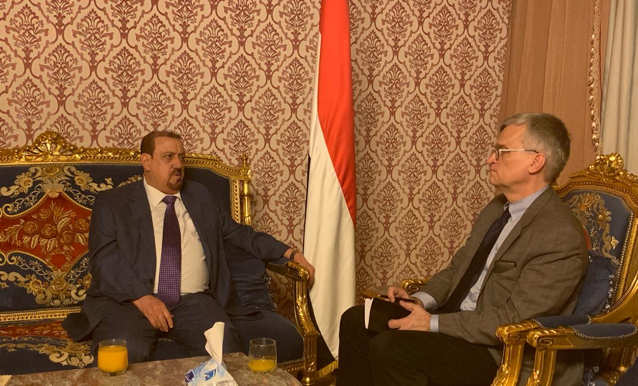 رئيس البرلمان الشيخ البركاني يناقش مع المبعوث السويدي جهود بناء السلام ودعم مؤسسات الدولة