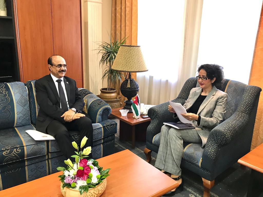 السفير العمراني يبحث مع أمين عام وزارة الخارجية الأردنية أوجه العلاقات بين البلدين