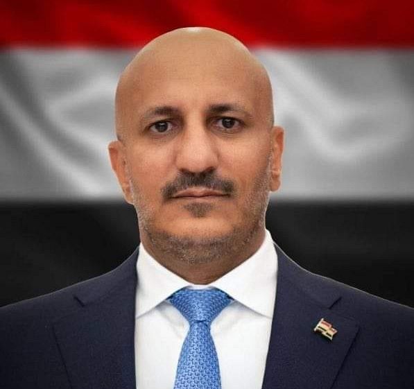 العميد طارق صالح يبحث مع السفير المصري تعزيز التعاون في مجال الأمن البحري