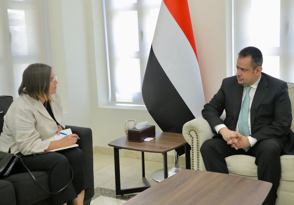 رئيس الوزراء: مليشيا الحوثي تسقط خيار السلام بتصعيدها المستمر
