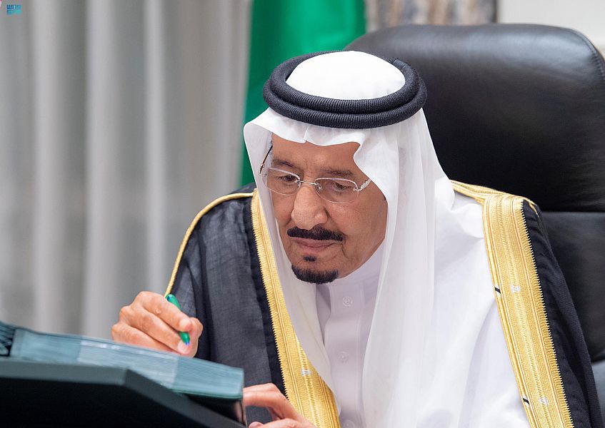 مجلس الوزراء السعودي يعتبر اعتداء مليشيا الحوثي على مطار أبها جريمة حرب