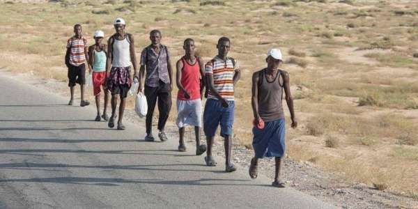 مليشيا الحوثي تستخدم المهاجرين الأفارقة بأعمال قذره ضد السعودية