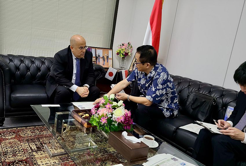 السفير السنيني يبحث مع المفوض الخاص للحكومة اليابانية مشاركة اليمن فى معرض اكسبو للبستنة
